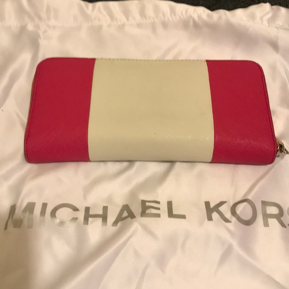 Pink & White Wallet - Picture 2 of 4